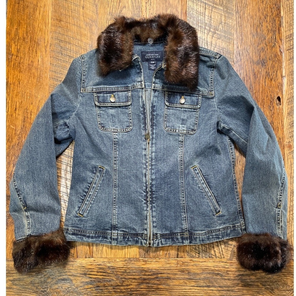 Jones New York Signature Denim Jacket Faux Fur Collar Cuffs Blue Zip Up Y2K Cozy